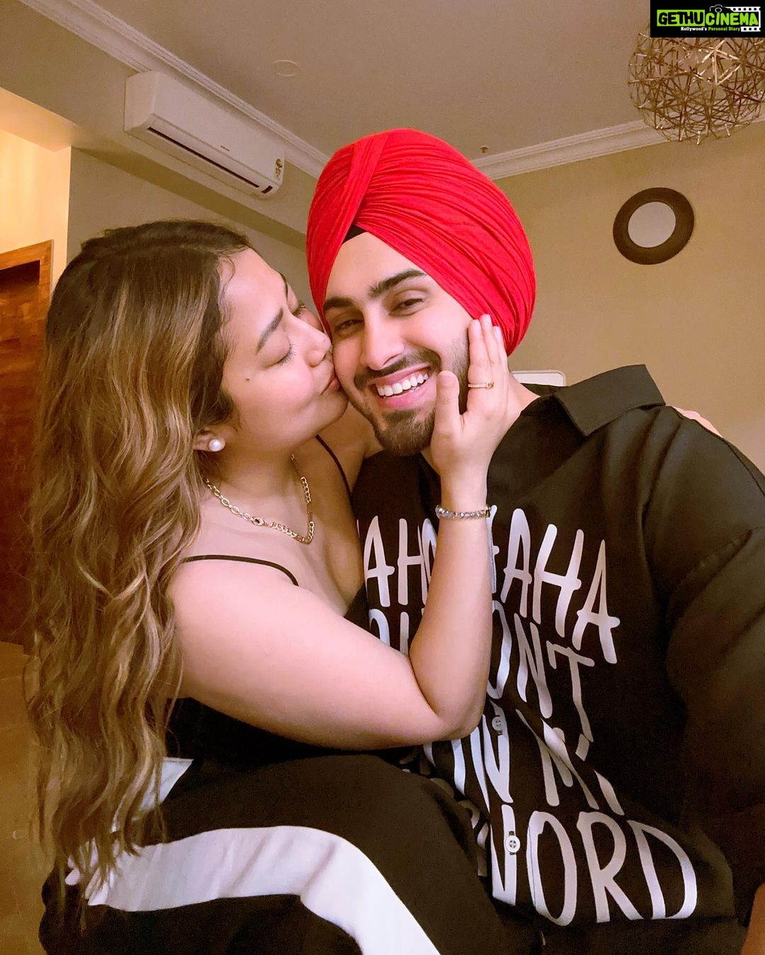Neha Kakkar - 2.1 Million Likes - Happy Birthday to the Cutest boy in the world!!!! My Jaan @rohanpreetsingh π₯Ήβ₯οΈππΌ
Mata rani Waheguru ji aapko humesha khushiyaan hi khushiyaan dein ππΌ