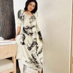 Neha Pendse Instagram - I dig clothes that are comfortable yet fashionable. Of course there are days where fashion will have an upper hand😅. But with a gush of pretty affordable home grown brands it’s quite possible to have the best of both worlds 🌴 #everydaychic #dressup