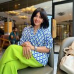 Neha Pendse Instagram - Wishing you day as graphic as meeeeee 🌴🌈 p.c @ishansupriyamilind