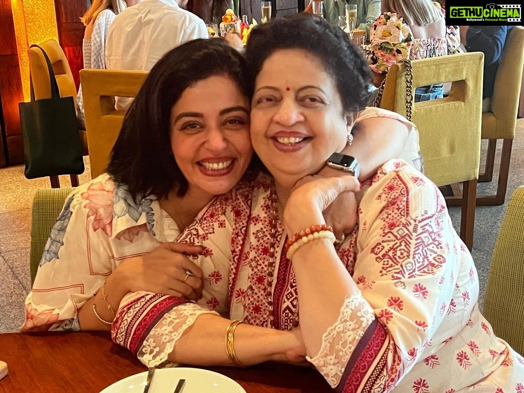 Neha Pendse Instagram - Brightest smile when me with my fam !! #bangkok #zuma #mumma #husband #blessed The St. Regis Bangkok