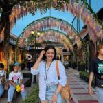 Neha Pendse Instagram – Being touristy…
#bangkok #famjam #asiatic #village