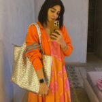 Neha Pendse Instagram - Celebrating everyday !! #grwm #dressup