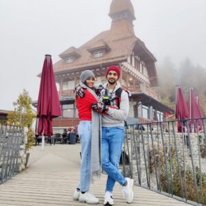 Neha Saxena Instagram - Make memories all over the world🌍
.
#switzerland #topofinterlaken #🇨🇭