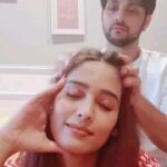 Neha Saxena Instagram - Mere ko kaam karne de😛 @shaktiarora . . . . #feelkaroreelkaro