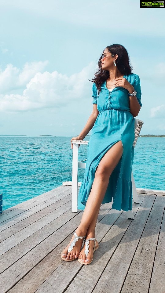 Neha Saxena Instagram - 💙 . . #maldives #kandimamaldives #throwback