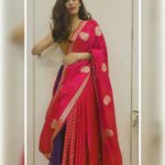 Neha Saxena Instagram - Baat unn zulfon ki kya kahiye, Uljhi khud rehti thi Pareshan humein karti thi. @zaribanaras