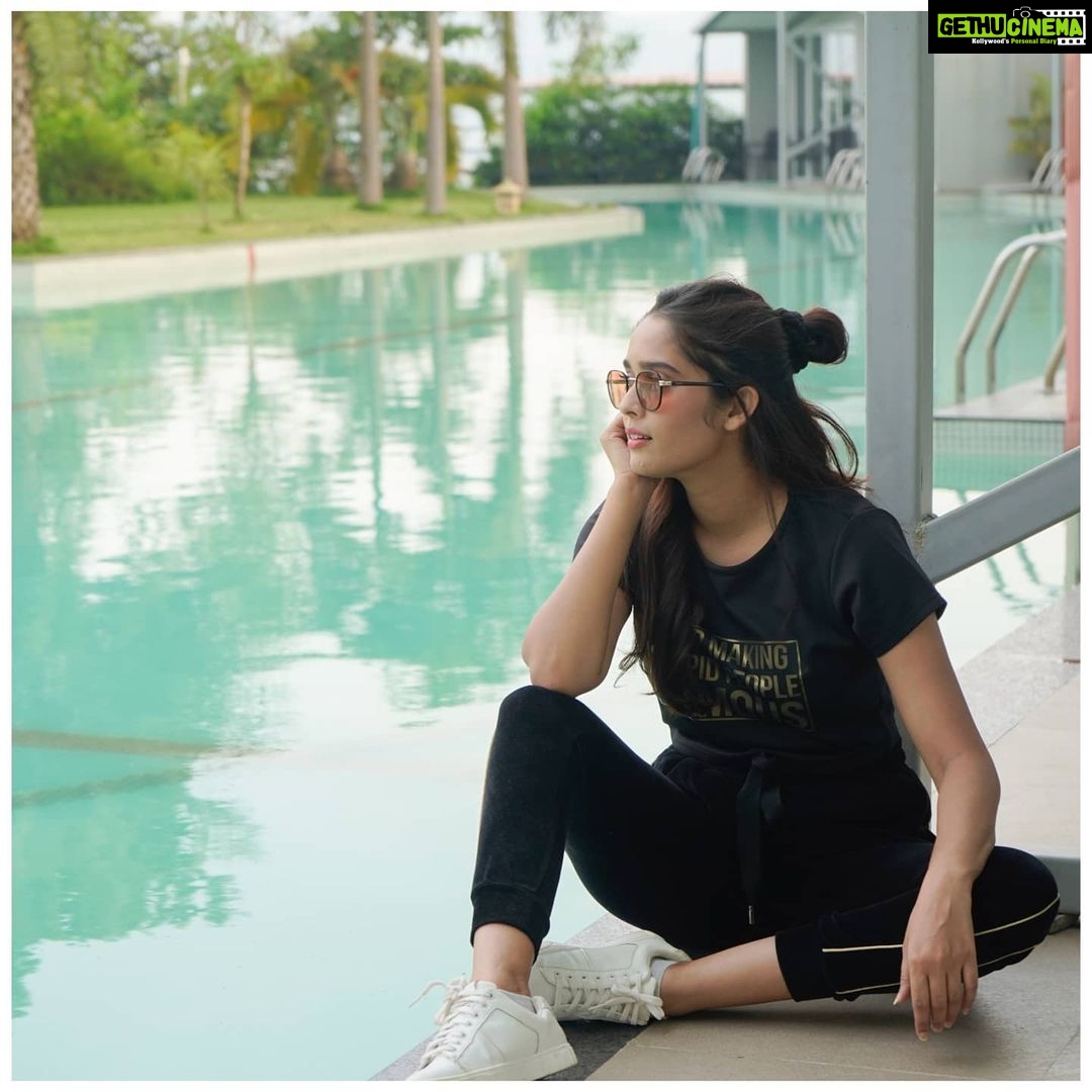 Neha Saxena Instagram - You just need some time in beautiful place to unwind!! . . . . @zuper_solutions @theforestclubresort