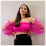 Neha Saxena Instagram - What would be your preferred combination?? Pink with >>blue or black🤔 @shopstyleash
