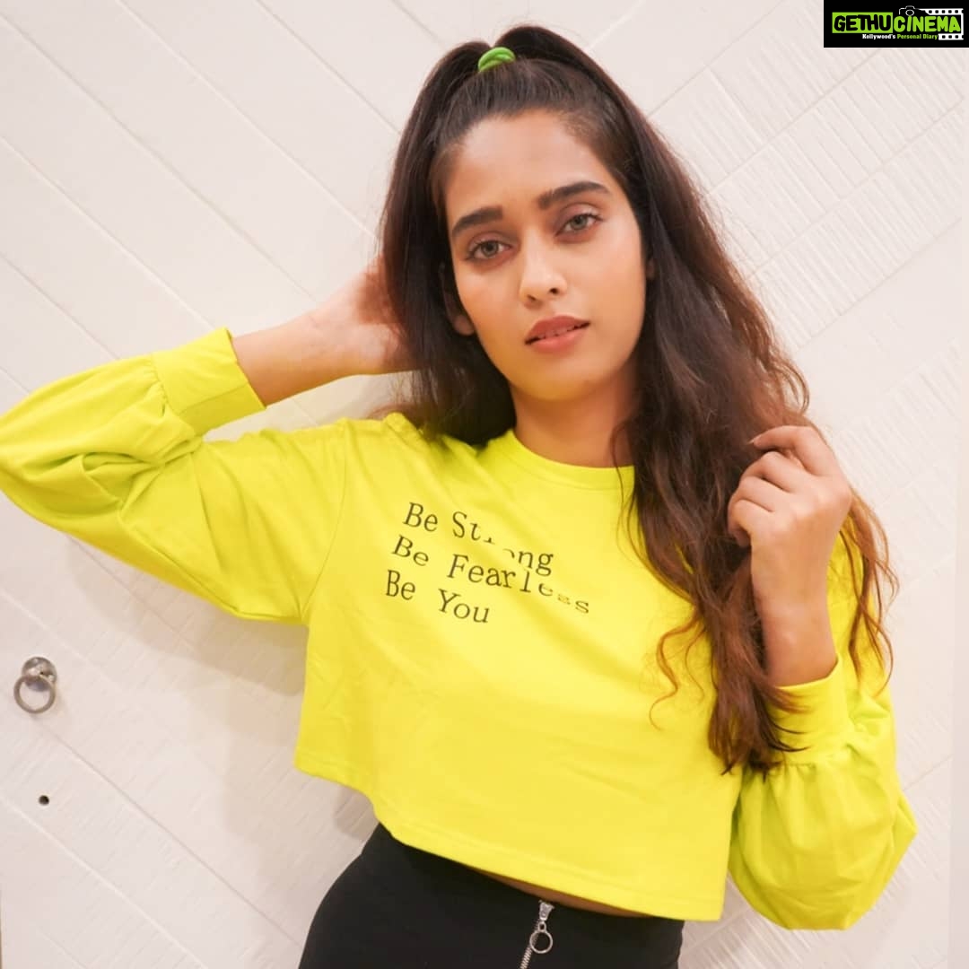 Neha Saxena Instagram - Keep your wardrobe colorful 💚🧡🍂 . . Use coupon code saxenaq3, valid till December31st, 2019. enjoy extra 10% off Orange pants - Search ID 762973 http://shein.top/fpkwhe8 Brown pants- Search ID 768361 http://shein.top/x1yv8b4 Neon green tee- Search ID 756132 http://shein.top/xi9yk8c Black shirt- Search ID 845307 http://shein.top/h4qpkg8 Beige shirt- Search ID 812368 http://shein.top/y1scww5 @sheinofficial @shein_in