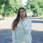 Neha Saxena Instagram - Life is a collection of moments and good clothes😘 . . . . Use code 1500saxena, valid from Jan 1st, 2020 to Mar 31st, 2020. enjoy extra 10% off when the order over 1500 INR. Long coat- http://bit.ly/36BQ5b5 Search id- 914418 White sweater- http://bit.ly/2T7RYZ4 Search id- 869779 Black jacket- http://bit.ly/2R4Z5z4 Search id- 845003 @sheinofficial @shein_in