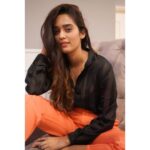 Neha Saxena Instagram – Keep your wardrobe colorful 💚🧡🍂
.
.
Use coupon code  saxenaq3, valid till December31st, 2019.
enjoy extra 10% off 
Orange pants –
Search ID 762973 http://shein.top/fpkwhe8

Brown pants-
Search ID 768361 http://shein.top/x1yv8b4 
Neon green tee-
Search ID 756132 http://shein.top/xi9yk8c

Black shirt-
Search ID 845307 http://shein.top/h4qpkg8 
Beige shirt-
Search ID 812368 http://shein.top/y1scww5
@sheinofficial @shein_in