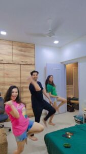 Neha Saxena Instagram - Just goofing around.. 🤪 
#trending #shaktiarora
@khyatinayal