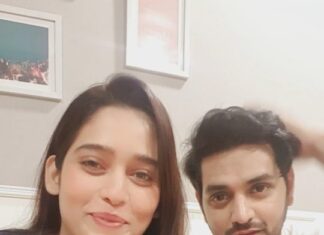 Neha Saxena Instagram - 😛😛😛😛 . . . . #reelitfeelit #funnyreels #couple