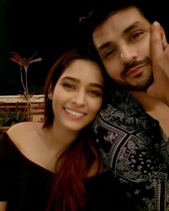 Neha Saxena Instagram - Looking forward to 2023 with all new hopes n dreams ✨️
.
.
#2023 #newyear