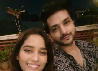 Neha Saxena Instagram - Looking forward to 2023 with all new hopes n dreams ✨️ . . #2023 #newyear