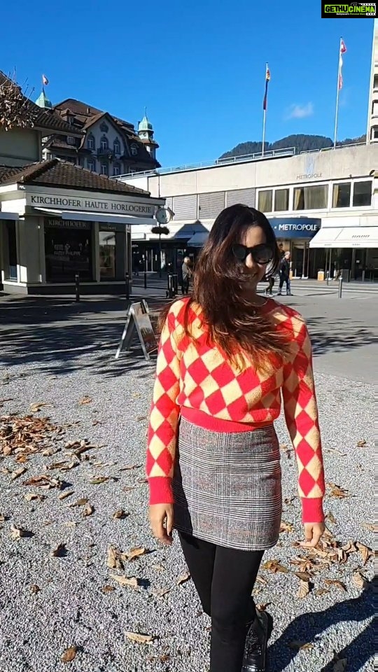 Neha Saxena Instagram - Suhana mausam 🍁 . . . #switzerland #interlaken #travelgram