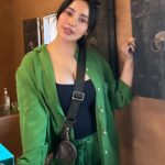 Neha Sharma Instagram – I love cooking and a cooking class is always a good idea 😁💕💫 #incredibleindia Rajasthan