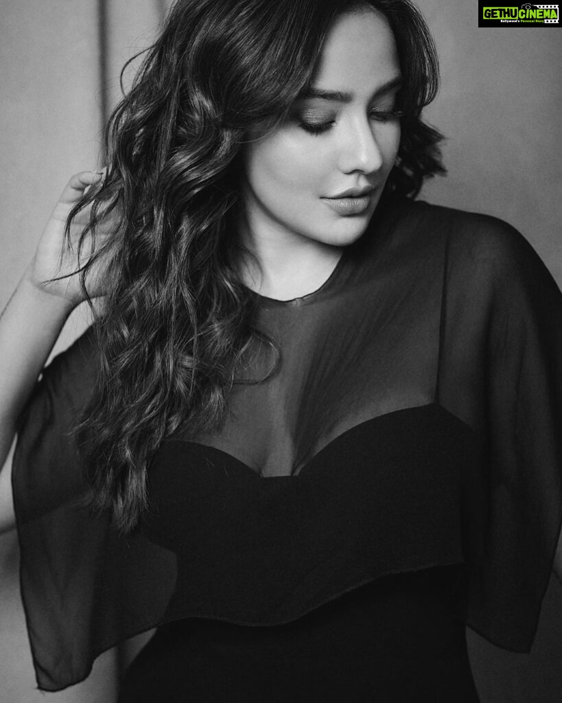 Neha Sharma Instagram - 🖤🖤 Everything we hear is an opinion, not a fact. . . . 📷 @trishasarang 💄 @mitalivakil 💇🏻‍♀️ @sajzdot