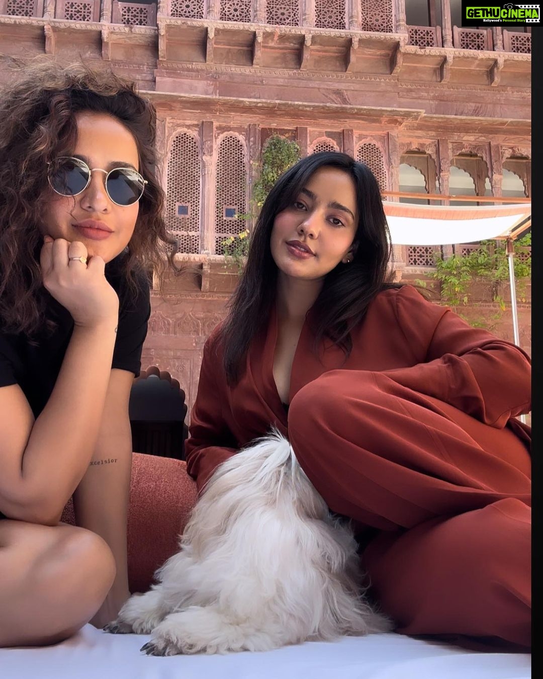 Neha Sharma Instagram - On today’s episode….