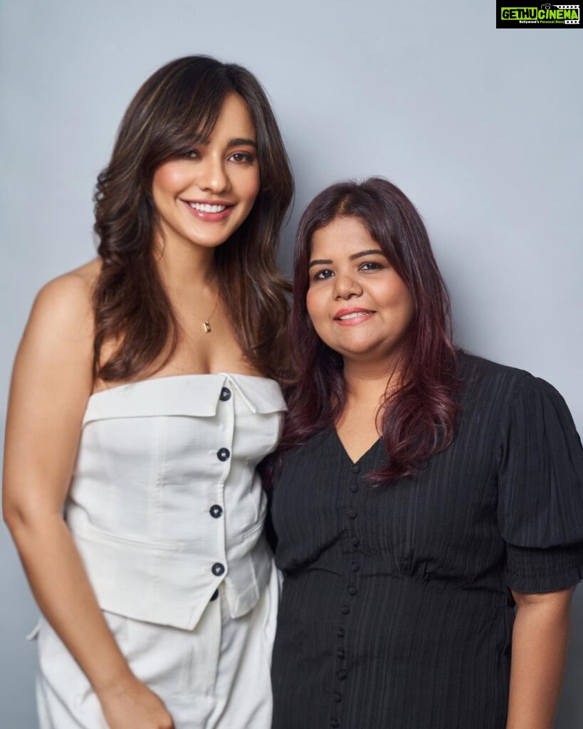 Neha Sharma Instagram - Hair forever on fleek with my stunning hair colour 🤍 I am totally obesessed with my hair transformation with @loreapro. It's their French Balayage that blends seamlessly and is super easy to maintain! 💫 Thanks to my hairdresser @sonal.9 from @kromakaysalon who helped me choose the right shade for my hair which is Classic Mocha 🤎 Visit the nearest L'Oréal Professionnel-partnered salon and get your personalized French Balayage 💕 #AD #FrenchBalayageIndia #MyFrenchBalayageIndia #Kromakay #Kromakaysalon @lorealpro @lorealpro_education_india
