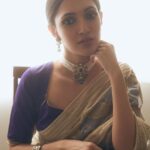 Neha Shetty Instagram - Simply elegant. ✨ #happymahashivratri Saree by @raw_mango Jewellery @anjaneya_jewellery Styling @jukalker Makeup and hair @sadhnasingh1 Photographer @eshaangirri