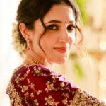 Neha Shetty Instagram - Moods of the golden hour ☀️ 📸 - @pranav.foto 👗- @arka_by_divya_kanigalupula Styling - @sandhya__sabbavarapu 💄- @divya_makeup_hair