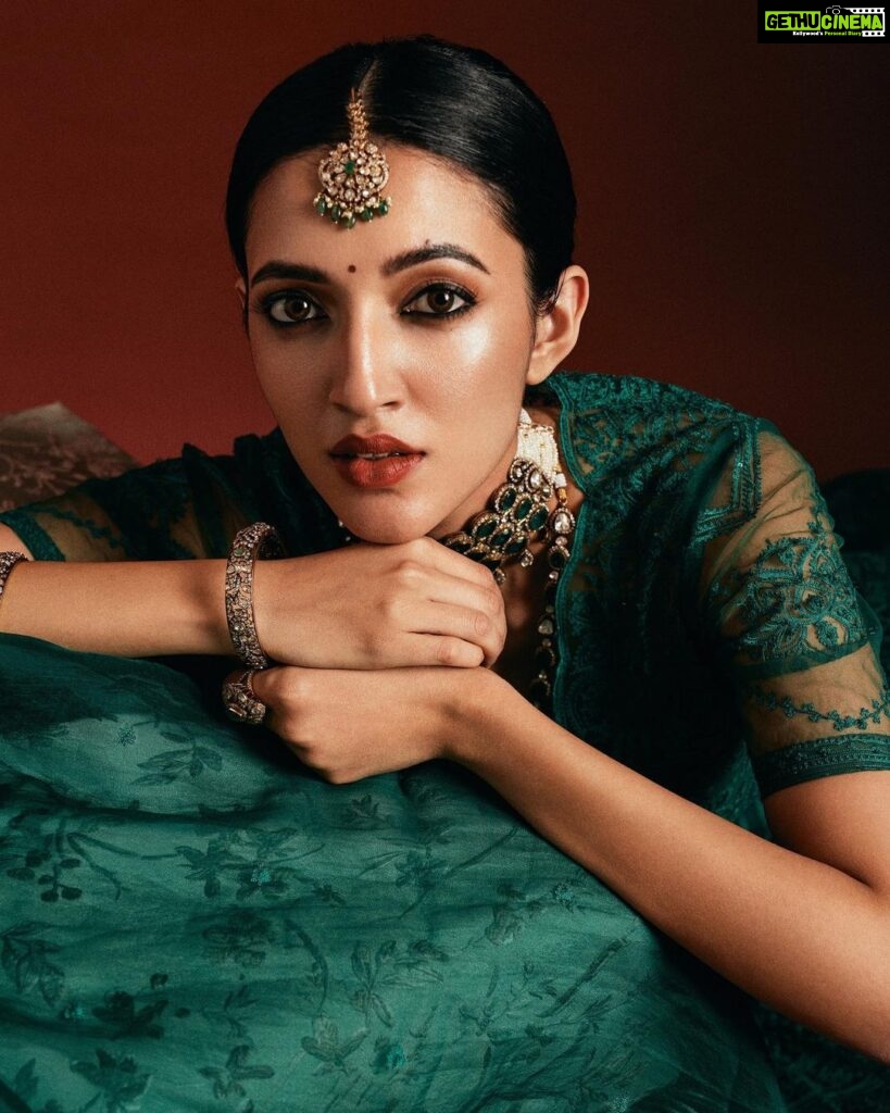 Neha Shetty Instagram - Some royalty for your feed ⚜ Styling @jukalker Outfit @toraniofficial Jewellery @vasundharadiamondrf 📸 @ishan.n.giri MUA @nehabagga21 @durgarao_kvv