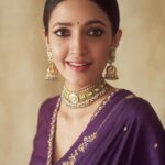 Neha Shetty Instagram - All festive ✨ #happysankranti Saree @_deepthee_ Heritage Jewellery by @kishandasjewellery Styled by @jukalker Makeup @sadhnasingh1 Hair @koduruamarnath 📸 @eshaangirri Drape artist @priyankaarik