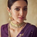 Neha Shetty Instagram - All festive ✨ #happysankranti Saree @_deepthee_ Heritage Jewellery by @kishandasjewellery Styled by @jukalker Makeup @sadhnasingh1 Hair @koduruamarnath 📸 @eshaangirri Drape artist @priyankaarik