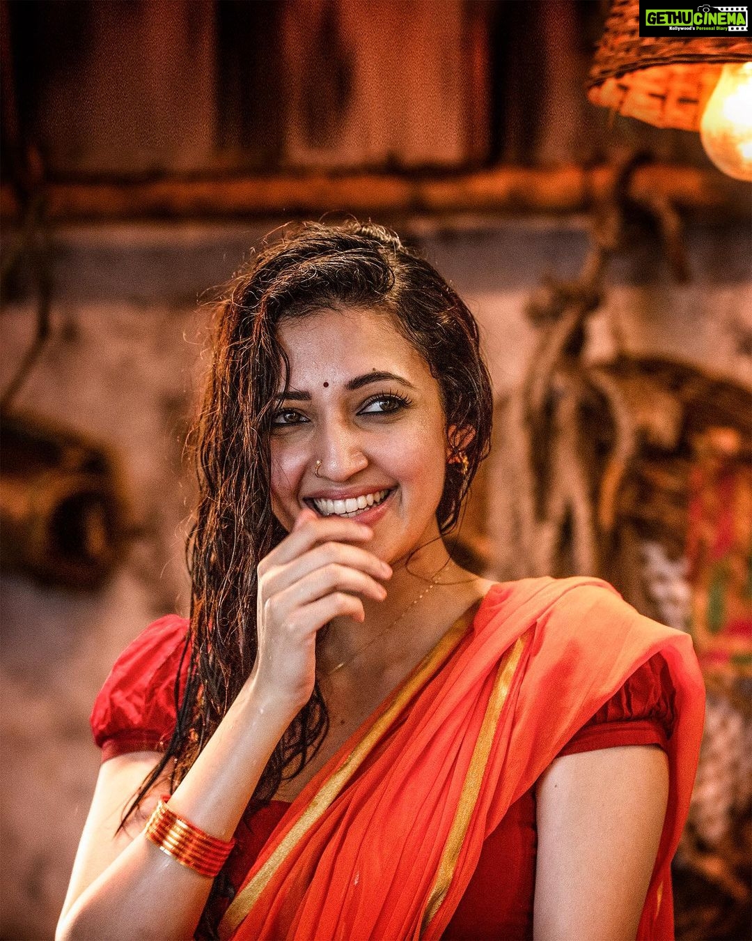 Neha Shetty Instagram - 2022 ~ Grateful 🤍 2023 ~ Looking Foward 🤍