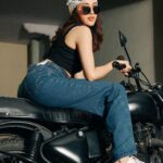 Neha Shetty Instagram - Minimal Mess❕ 📸 - @pranav.foto 💄- @blushbyvidhi @bindhuravali_hair 👗- @praptigarg @minimlmess 👓- @karthik_peruru