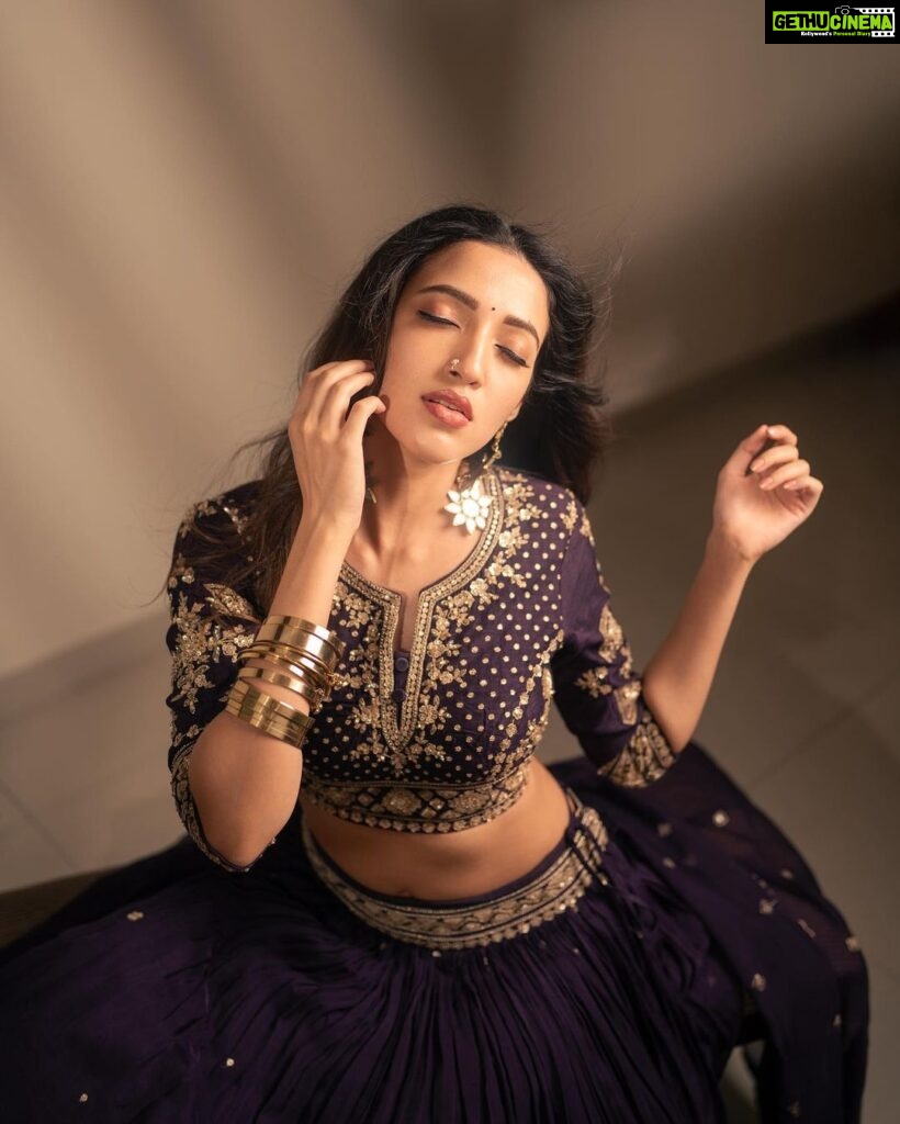 Neha Shetty Instagram - Happy Ugadi ✨ 📸- @kannasrihari 👗- @matsyaworld Jewellery - @sachdeva.ritika Styling - @jukalker Mua - @kiranmakeup @durgarao_kvv
