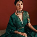 Neha Shetty Instagram - Some royalty for your feed ⚜️ Styling @jukalker Outfit @toraniofficial Jewellery @vasundharadiamondrf 📸 @ishan.n.giri MUA @nehabagga21 @durgarao_kvv
