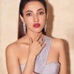 Neha Shetty Instagram - Hey ;) Photography - @eshaangirri Styled by @jukalker Wearing this beautiful outfit by @garimakarwariyadesigns Jewellery @karnikajewelshyd Makeup - @nehabagga21