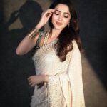 Neha Shetty Instagram - Happy Sankranthi ✨