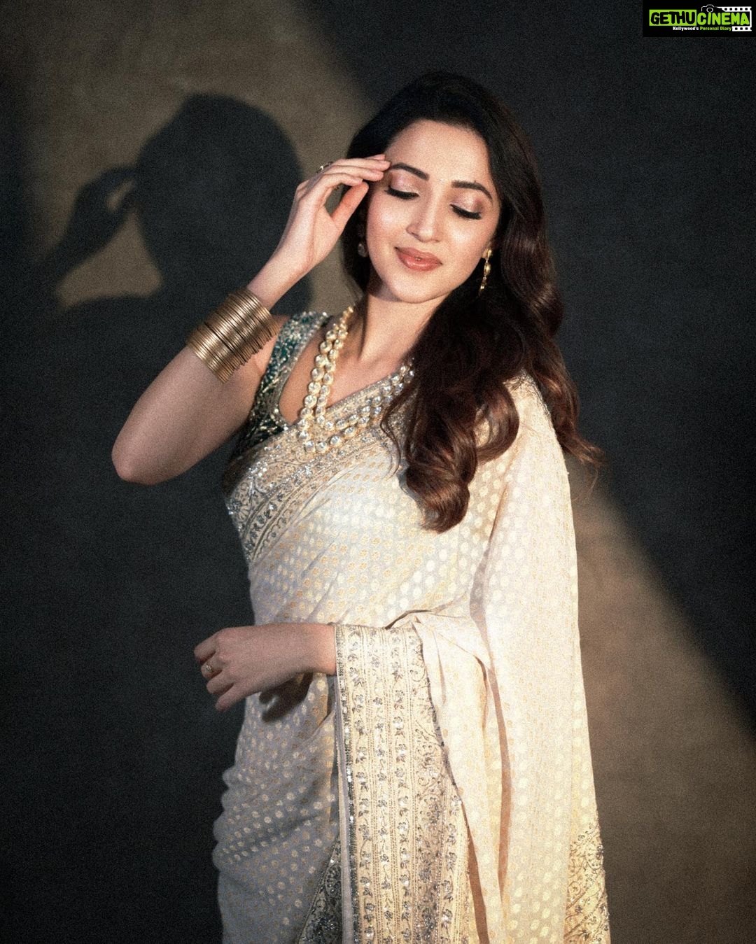 Neha Shetty Instagram - Happy Sankranthi ✨