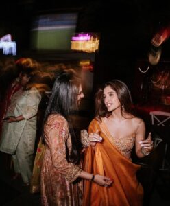 Nidhi Shah Instagram - Highly considering going to the craft store and turning these pictures into a scrapbook ❤️🥰 
A sneak peek into ketki and rushad’s mehendi function 🤩 
.
.

#throwback #mehendi #bestnight #fun #anupamaa #family #wedding #love