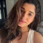 Nidhi Shah Instagram - Let your soul glow ✨ . #nomakeupmakeuplook #selfiee #postnappic #instagood