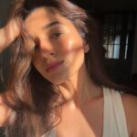 Nidhi Shah Instagram - Let your soul glow ✨ . #nomakeupmakeuplook #selfiee #postnappic #instagood