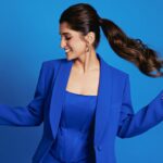 Nidhi Shah Instagram - Bluetiful feeling 🦋 . . . Makeup - @nishachandnanii Hairby - @hairstorybyreshma Stylist- @ayushigala__ 📸 - @theguywithacanon