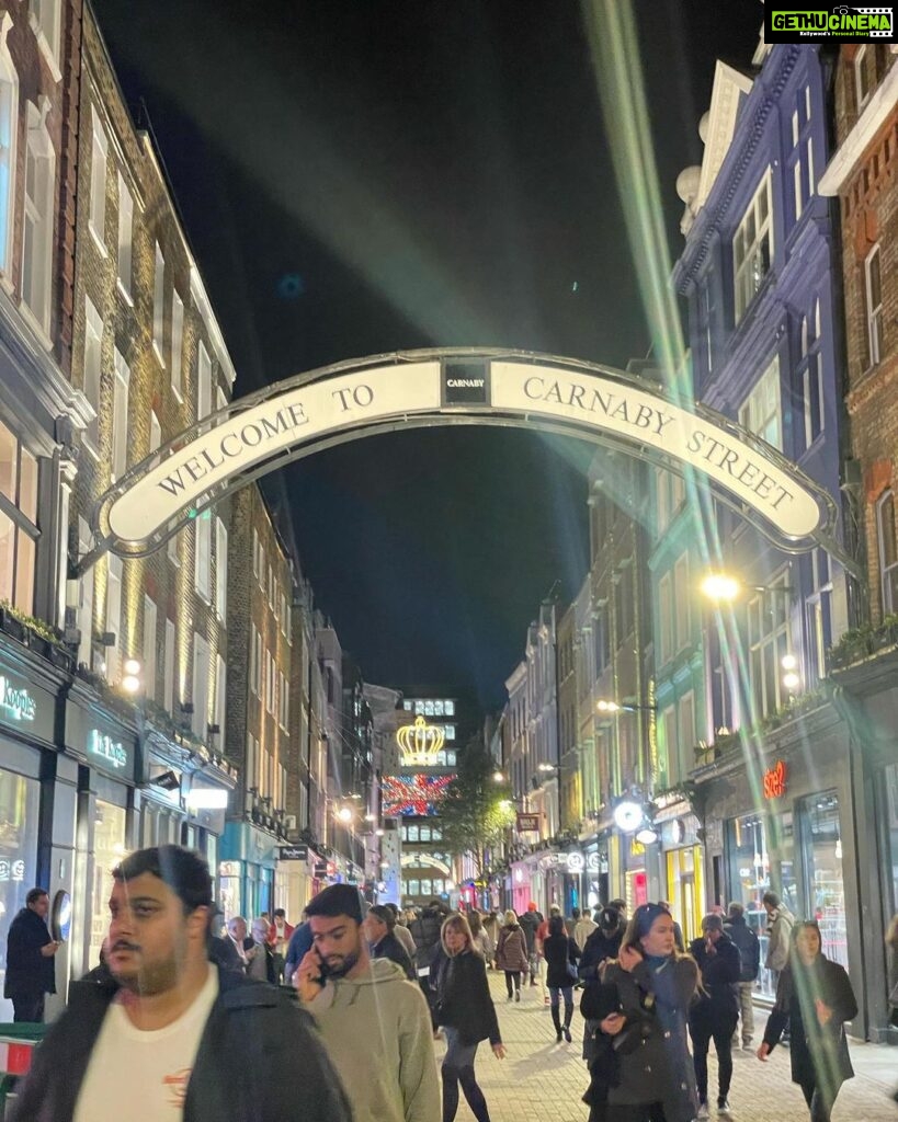 Nidhi Shah Instagram - Missing London 💕