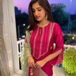 Nidhi Shah Instagram - Happy diwali 🪔✨❤️ . . . . . This diwali wearing - @devnaagri ❤️✨ Mumbai, Maharashtra