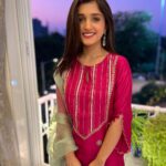 Nidhi Shah Instagram - Happy diwali 🪔✨❤️ . . . . . This diwali wearing - @devnaagri ❤️✨ Mumbai, Maharashtra