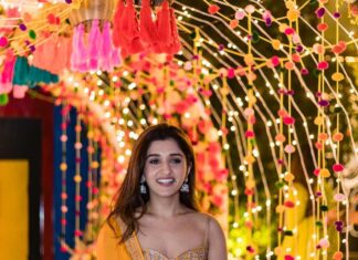 Nidhi Shah Instagram - Highly considering going to the craft store and turning these pictures into a scrapbook ❤️🥰 A sneak peek into ketki and rushad’s mehendi function 🤩 . . #throwback #mehendi #bestnight #fun #anupamaa #family #wedding #love