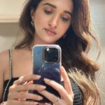 Nidhi Shah Instagram - My forever twin 💕✨ . . . . . . #selfie #selfietime #bts #mirrorselfie #loveblack #makeup #makeupbyme #jewerlly #shoot #work