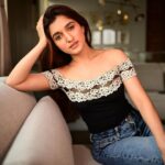Nidhi Shah Instagram - I still see you at every sunset 💕 . . . . . Mua - @nishachandnanii 📸- @aashkapatelphotographyy Hair by - @hairstylist_shobhapawar