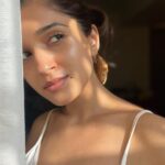 Nidhi Shah Instagram - Looking at you 🍂
