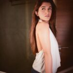 Nidhi Shah Instagram - You are so much more.. than what you see in a mirror. 🍁 . . . . . . 💄- @nishachandnanii 📸 - @aashkapatelphotographyy