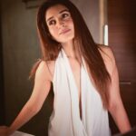 Nidhi Shah Instagram - You are so much more.. than what you see in a mirror. 🍁 . . . . . . 💄- @nishachandnanii 📸 - @aashkapatelphotographyy