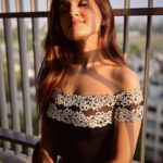 Nidhi Shah Instagram - I still see you at every sunset 💕 . . . . . Mua - @nishachandnanii 📸- @aashkapatelphotographyy Hair by - @hairstylist_shobhapawar